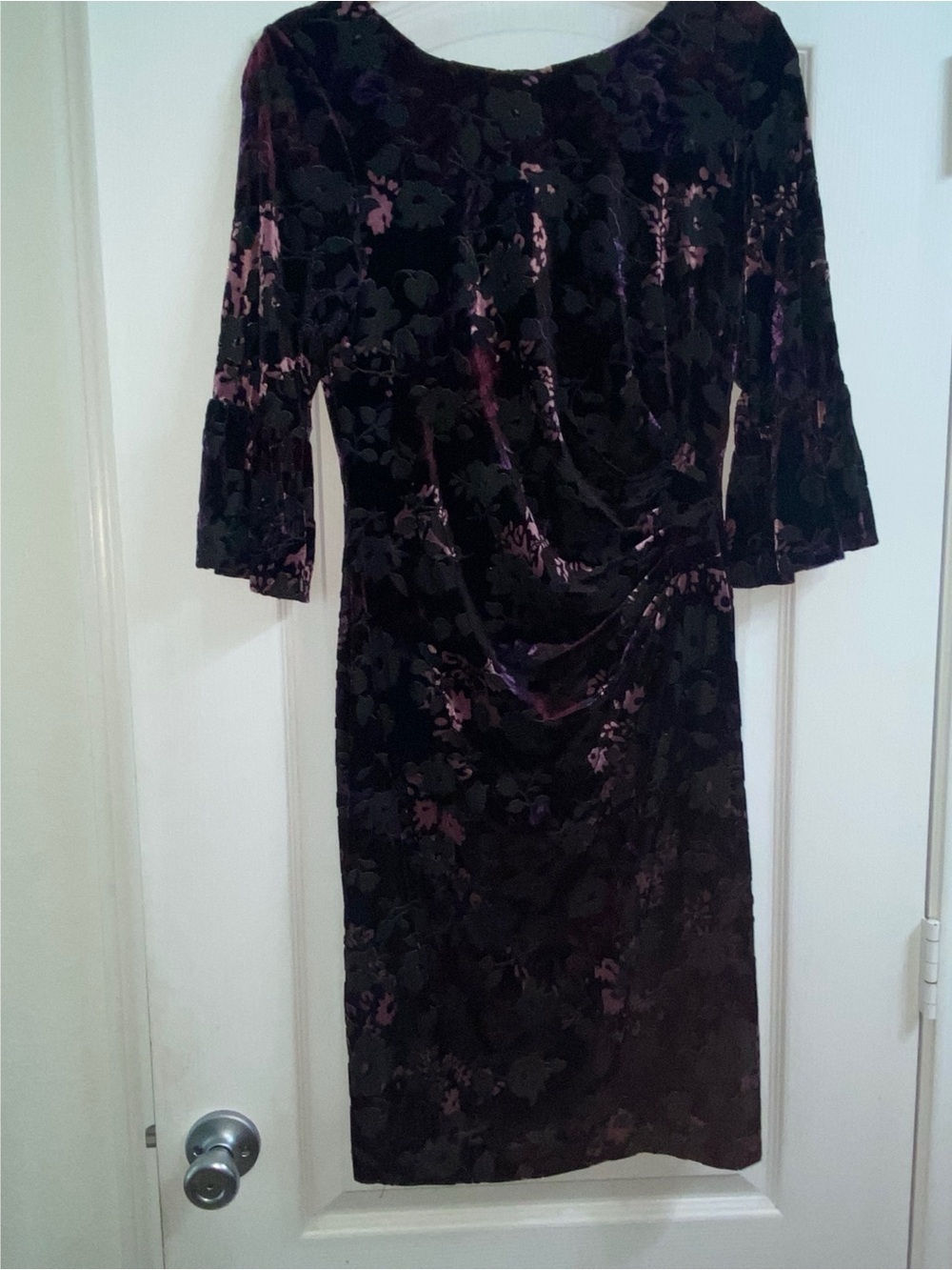 Adrianna Papell Floral Velvet Burnout Ruched Party Sheath Black Purple Dress 6 - Picture 2 of 16